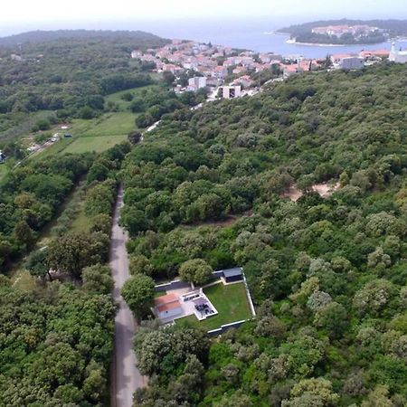 Apartment In Park Forest Soline Near The Sea Pjescana Uvala Luaran gambar
